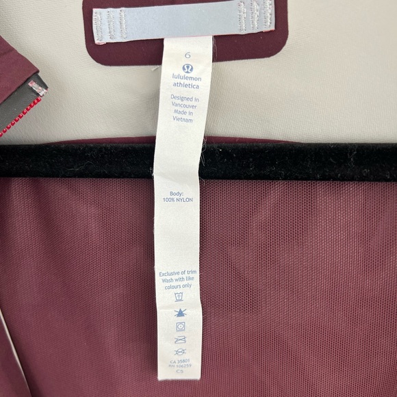 Lululemon Wind Breaker size 6 maroon (branded-see photos) - Picture 4 of 15